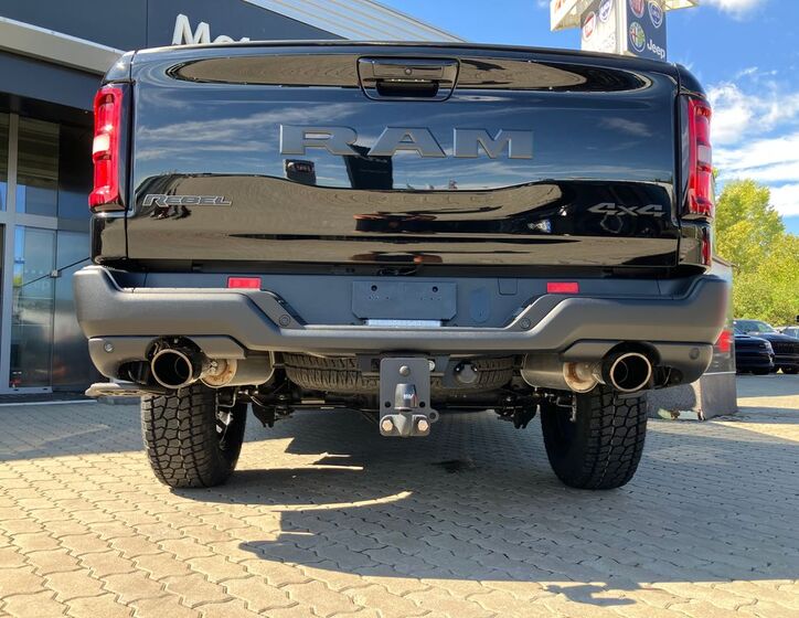 Dodge RAM 21
