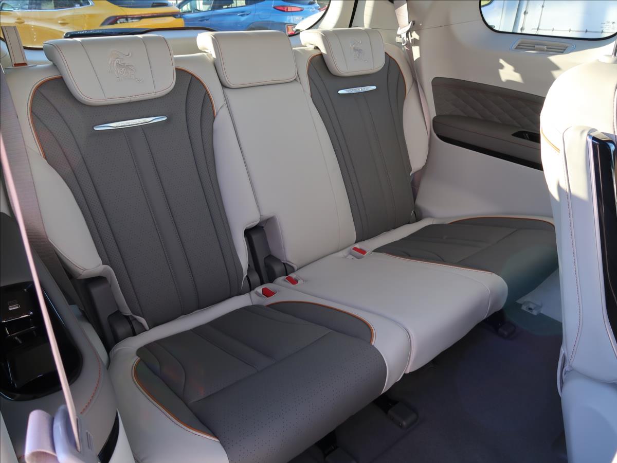 Dongfeng U-Tour