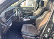 Mercedes-Benz GLE 8