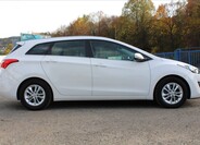 Hyundai i30 4