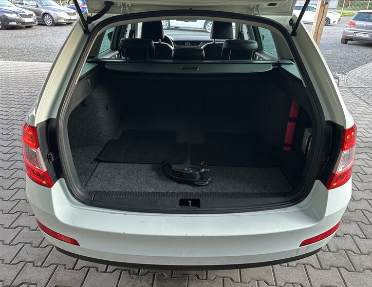 Škoda Octavia 14