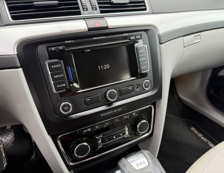Škoda Superb 9