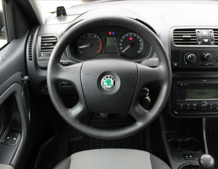 Škoda Roomster 10