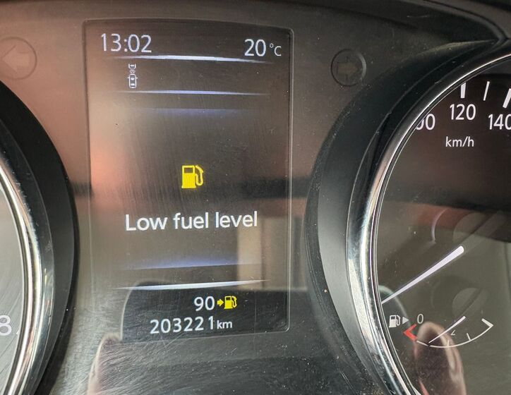 Nissan Pulsar 8