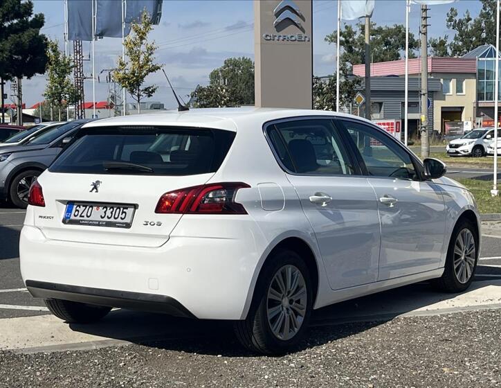 Peugeot 308 5
