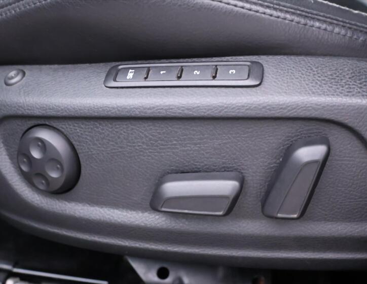 Volkswagen Passat CC 17