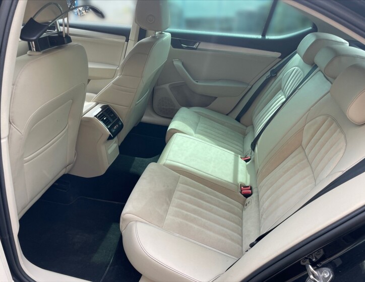 Škoda Superb 8