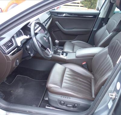 Škoda Superb 10