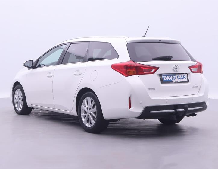 Toyota Auris 5