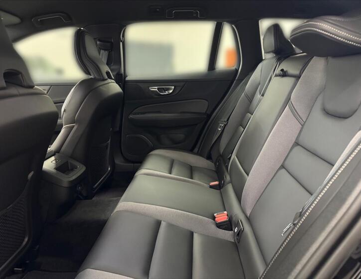 Volvo V60 11