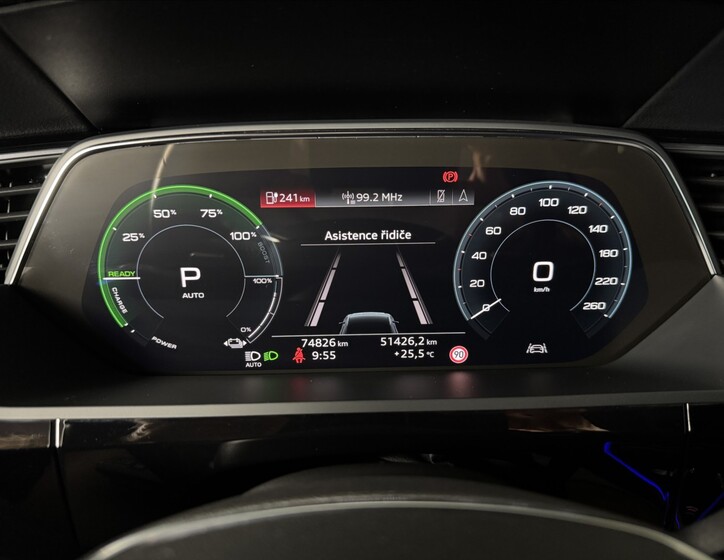 Audi e-tron 29