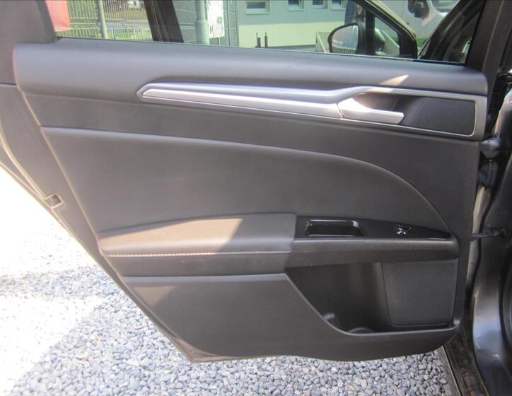 Ford Mondeo 32