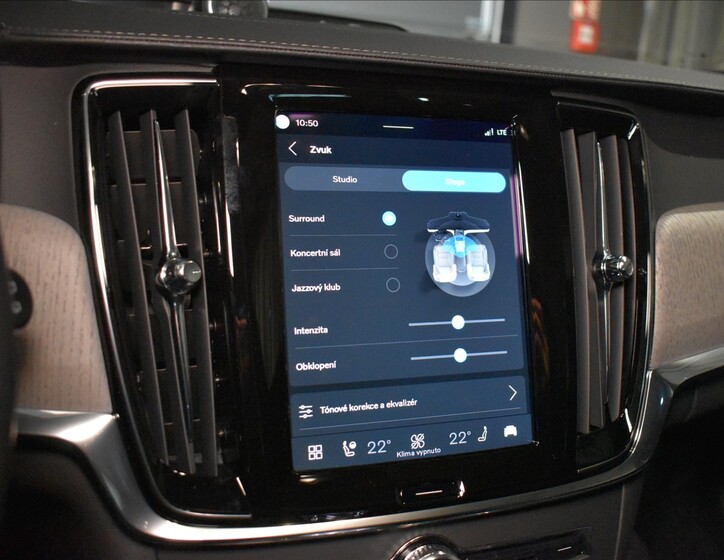 Volvo V90 39