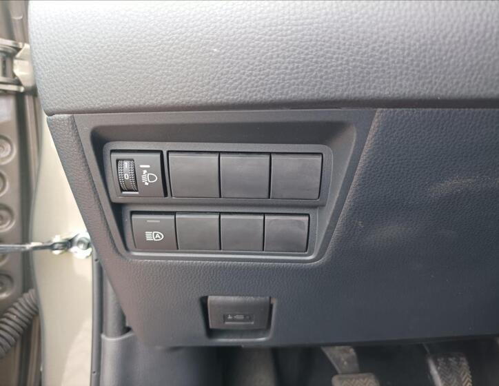 Toyota Yaris 10