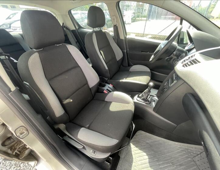 Peugeot 207 28