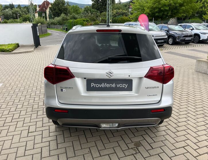Suzuki Vitara 5