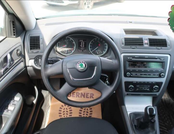 Škoda Octavia 12