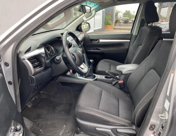 Toyota Hilux 10
