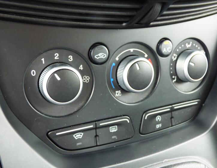 Ford Kuga 29