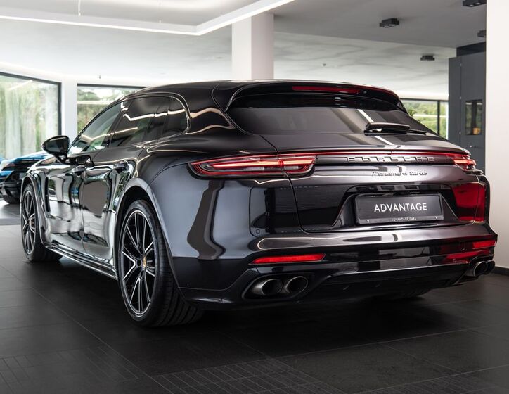 Porsche Panamera 4