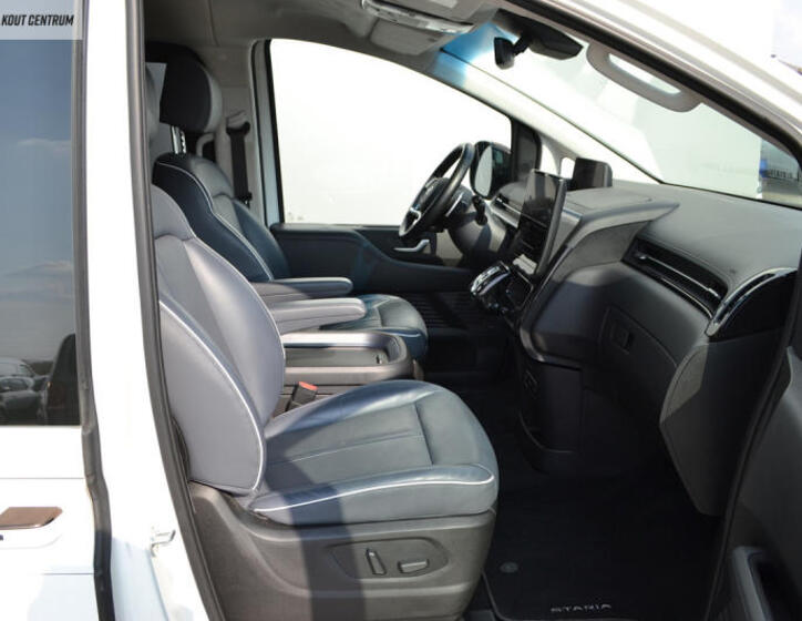 Hyundai Staria 15