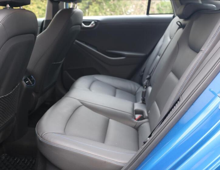 Hyundai IONIQ 59