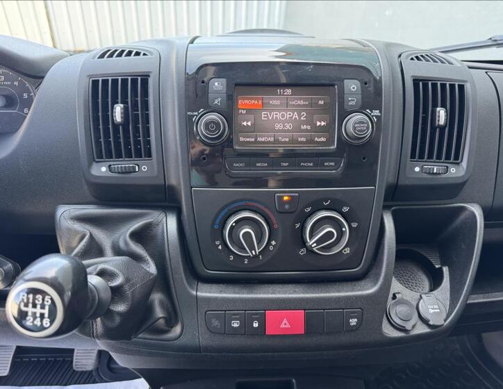Peugeot Boxer 37