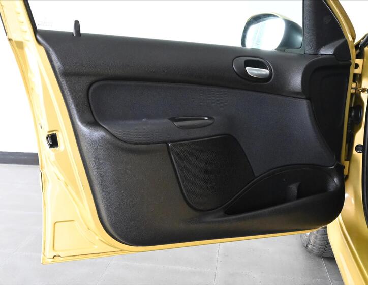 Peugeot 206 21