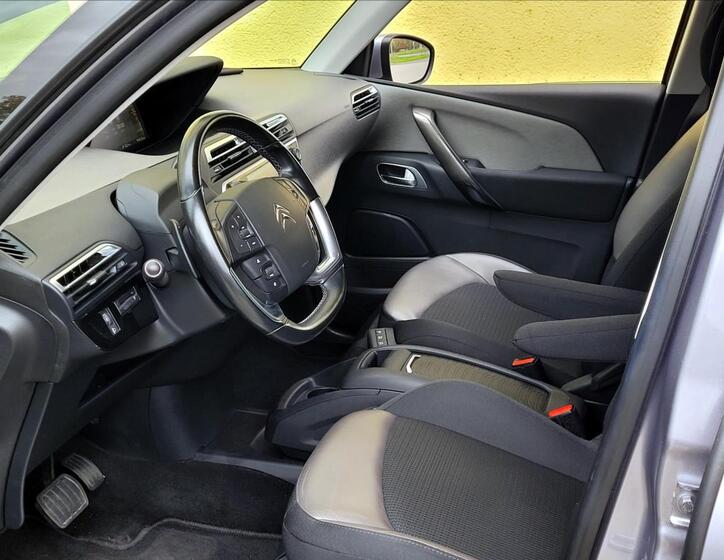 Citroën Grand C4 Picasso 26