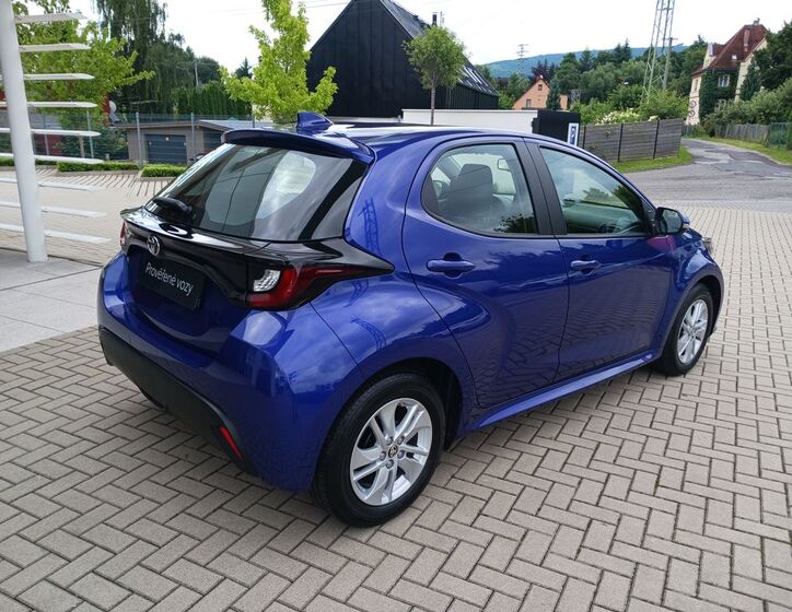 Toyota Yaris 6
