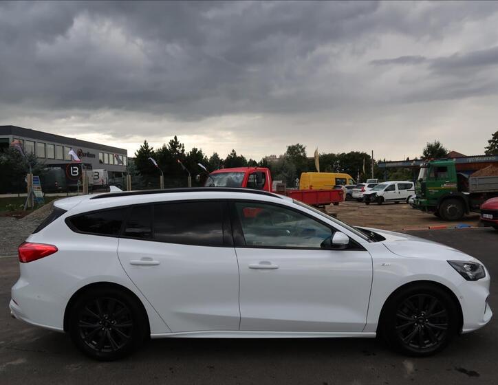 Ford Focus 5