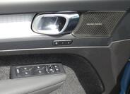Volvo XC40 9