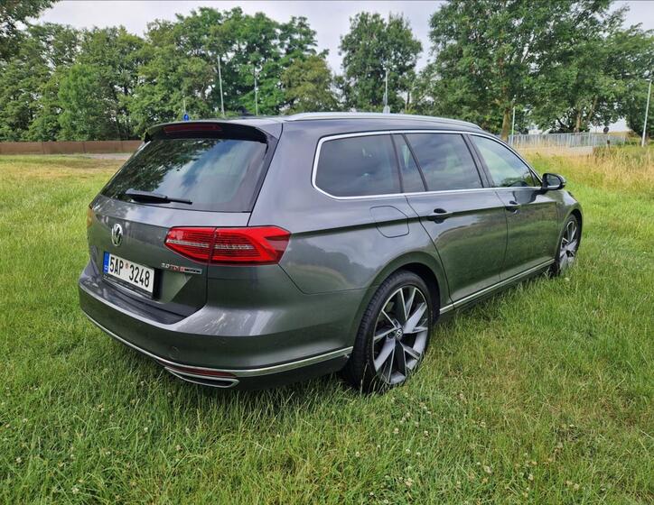 Volkswagen Passat 4