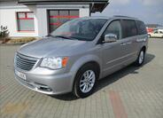 Chrysler Town & Country 1