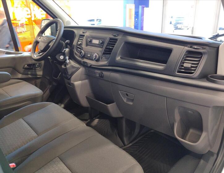 Ford Transit 13