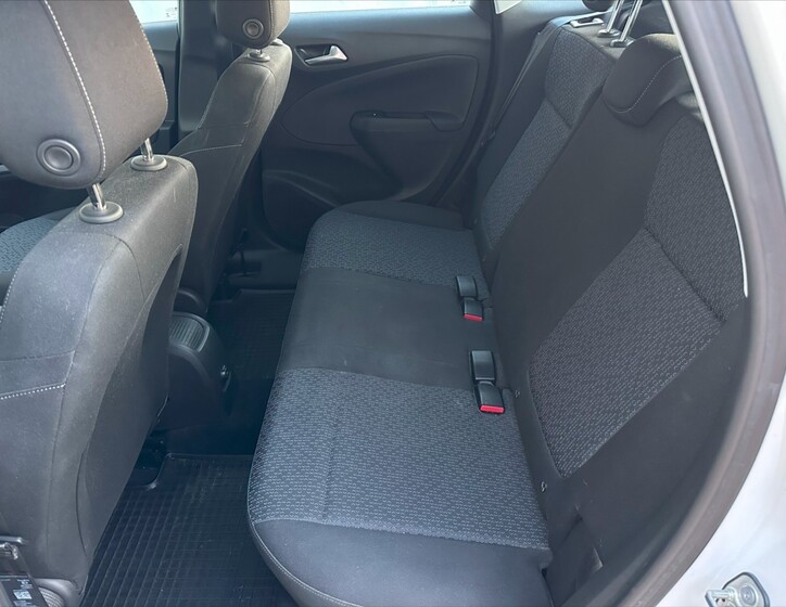 Opel Crossland X 11