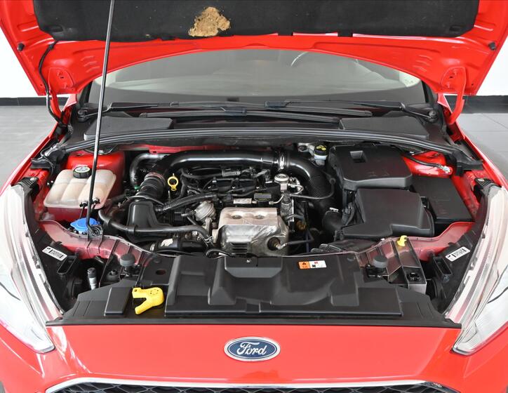 Ford Focus 5