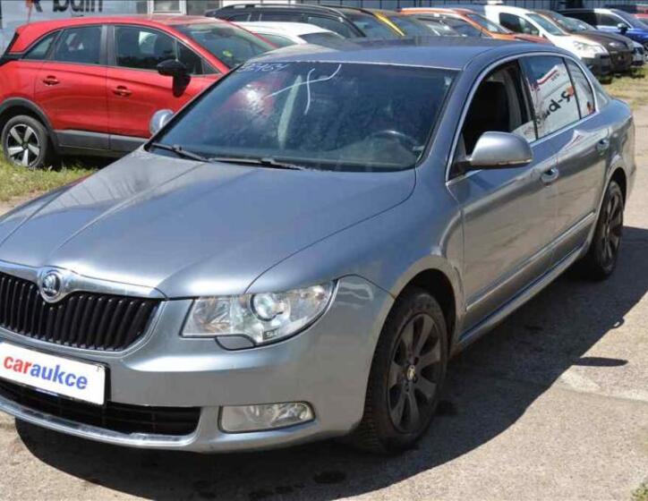 Škoda Superb 1