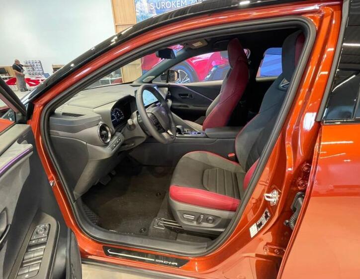 Toyota C-HR 22