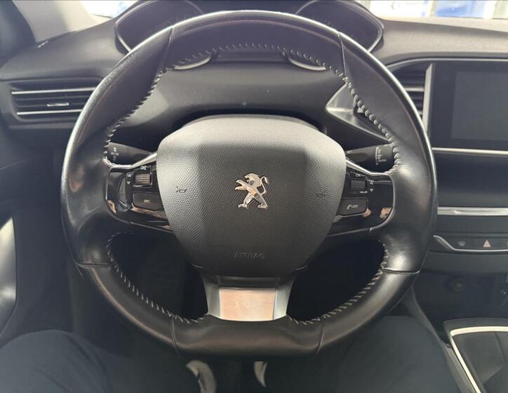 Peugeot 308 13