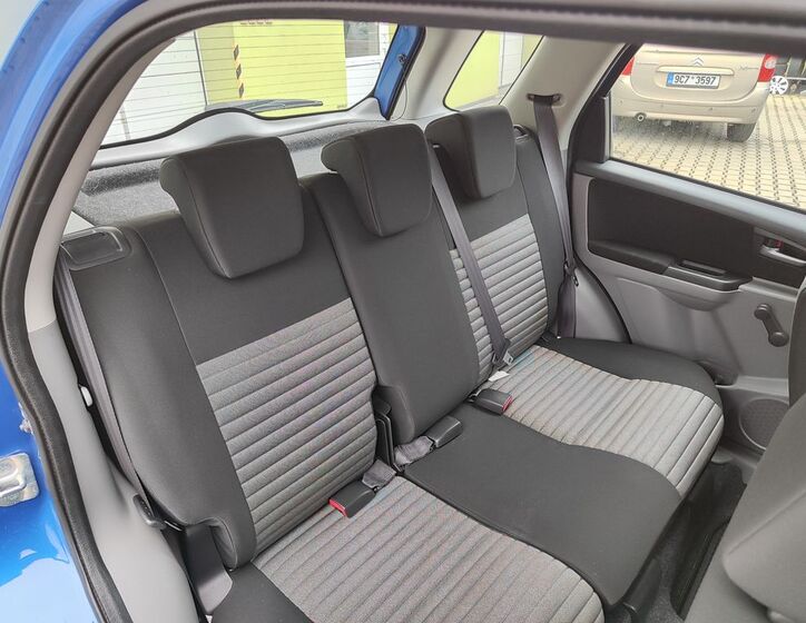 Suzuki SX4 9