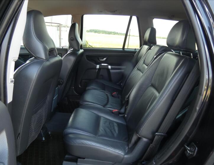 Volvo XC90 9