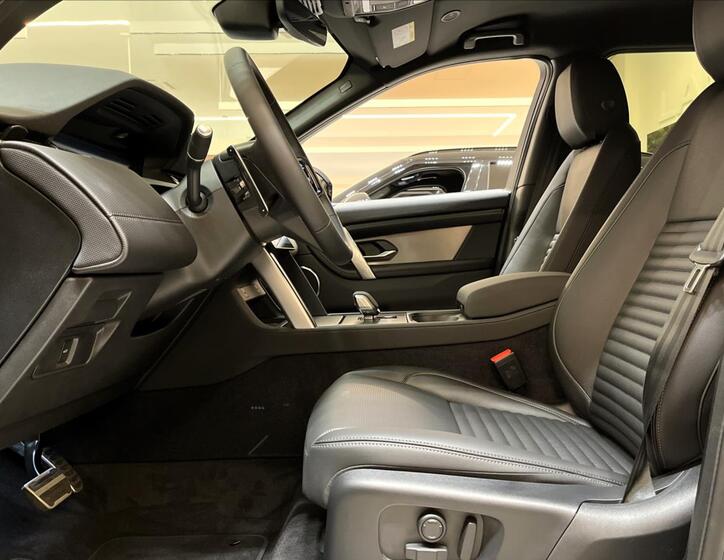 Land Rover Discovery Sport 13