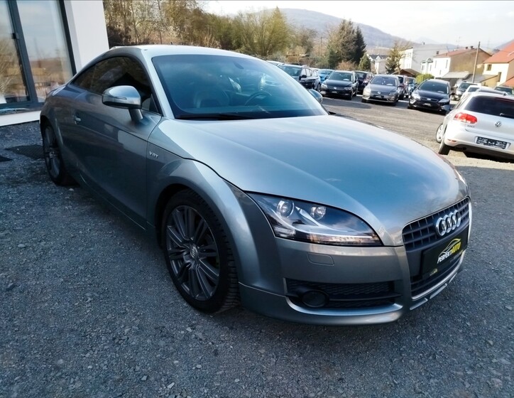 Audi TT 8