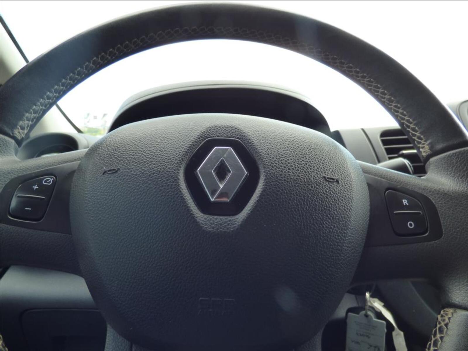 Renault Trafic 16