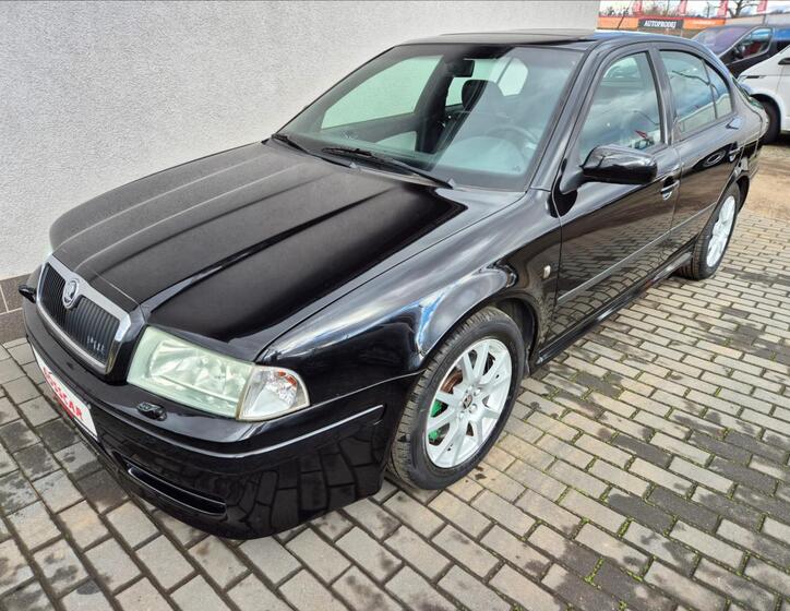 Škoda Octavia 1