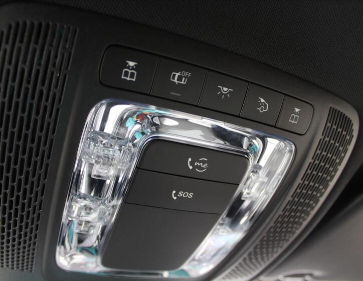 Mercedes-Benz GLA 27