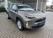 Toyota Yaris Cross 8