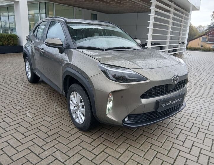 Toyota Yaris Cross 8