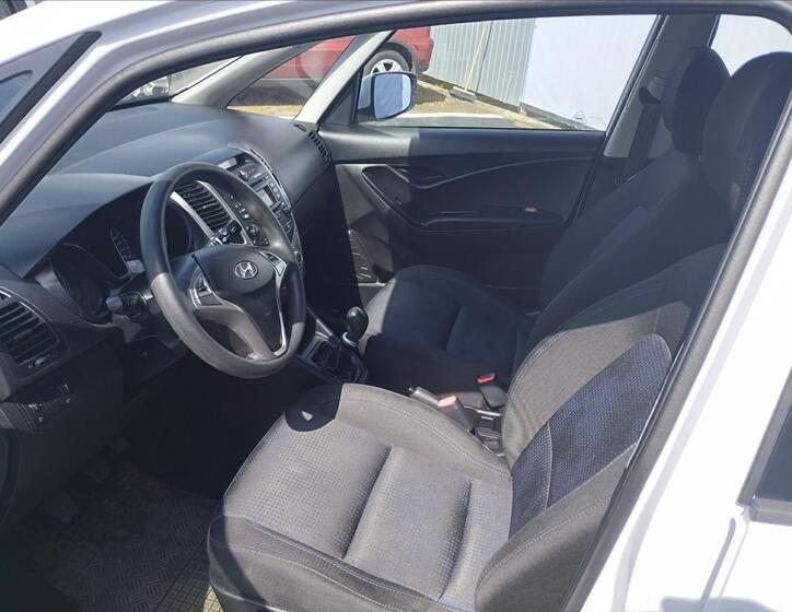 Hyundai ix20 7